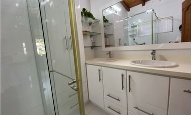 Venta de cabaña en frente de la playa, en Don Jaca, Santa Marta