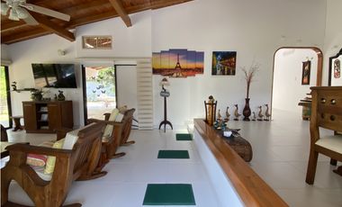 Venta de cabaña en frente de la playa, en Don Jaca, Santa Marta