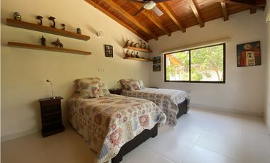 Venta de cabaña en frente de la playa, en Don Jaca, Santa Marta