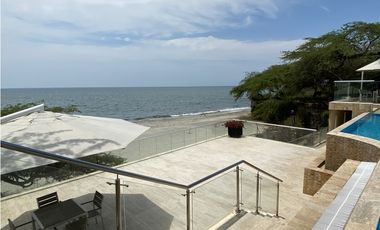 Venta de cabaña en frente de la playa, en Don Jaca, Santa Marta