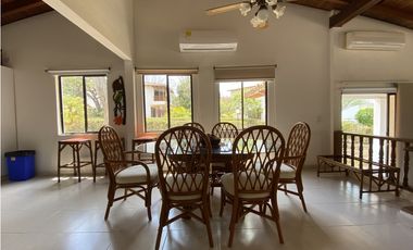 Venta de cabaña en frente de la playa, en Don Jaca, Santa Marta