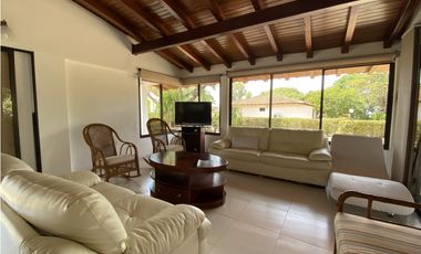 Venta de cabaña en frente de la playa, en Don Jaca, Santa Marta