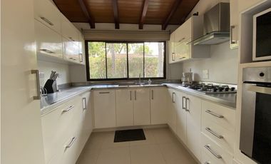 Venta de cabaña en frente de la playa, en Don Jaca, Santa Marta