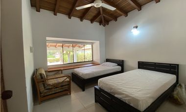 Venta de cabaña en frente de la playa, en Don Jaca, Santa Marta