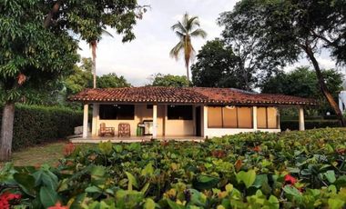 Venta de cabaña en frente de la playa, en Don Jaca, Santa Marta
