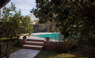 Casa quinta en Villa Loguercio