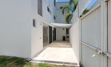 Casa  duplex PB en venta/ renta en Santa Fe Juriquilla
