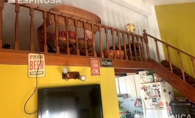 Casa de tres ambientes en venta- Moron Sur