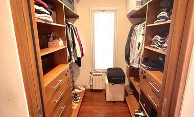 Casa en PB y departamento de categoría en PA. Zona nueva ciudad judicial penal.