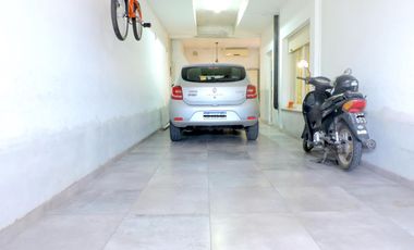 Casa en PB y departamento de categoría en PA. Zona nueva ciudad judicial penal.