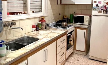 Casa en PB y departamento de categoría en PA. Zona nueva ciudad judicial penal.