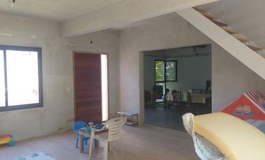 Casa en venta - 4 Dormitorios 2 Baños - 322Mts2 - Escobar