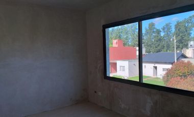 Casa en venta - 4 Dormitorios 2 Baños - 322Mts2 - Escobar