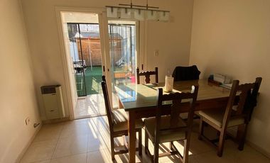Casa en  Venta en Berazategui -  Triplex Impecable Permuta por Departamento 4 AMB