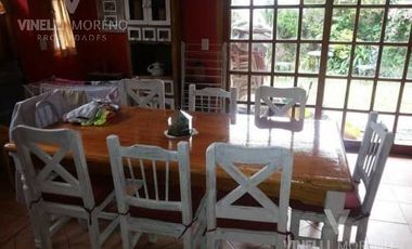 4 dormitorios pileta cochera jardin