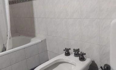 Departamento en venta - 2 Dormitorios 1 Baño - 72Mts2 - Avellaneda