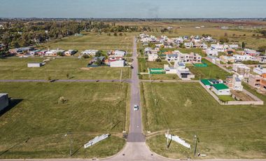 Terreno con frente al sur de 343m² en Tango