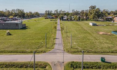 Terreno con frente al sur de 343m² en Tango
