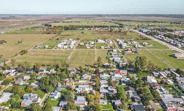 Terreno con frente al sur de 343m² en Tango