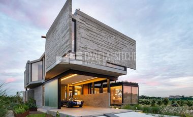 Casa en Pilara