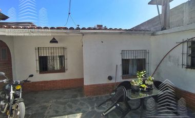 Una muy linda casa en lote propio! San Bernardo