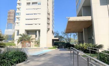 IMPRESIONANTE 2 AMB C/COCH FIJA AMOBLADO PISO SUPER ALTO C/ESPECTAC VISTA TORRE MIRABILIA.