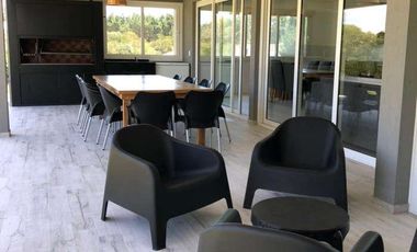 Casa en venta - 5 Dormitorios 4 Baños - 990Mts2 - Pinamar