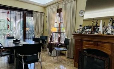 CASA CHALET EN VENTA   5amb - SOBRE 3 LOTES - MONTE GRANDE