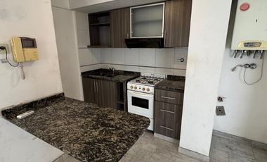 Duplex a 3 cuadras yrigoyen centro de Lomas