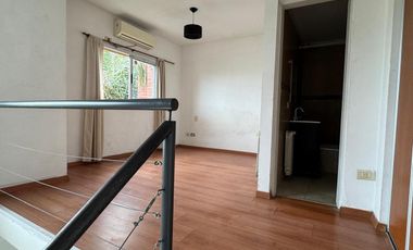 Duplex a 3 cuadras yrigoyen centro de Lomas