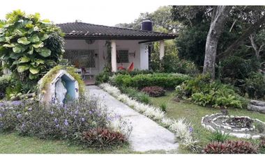 Alquila Casa Amoblada Fresca Rodeada de Naturaleza Terraza Piscina