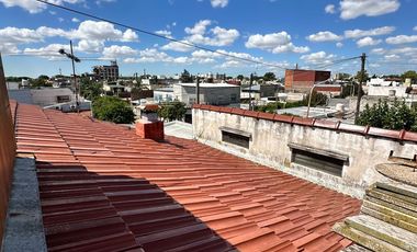 VENTA - CASA - VILLA MADERO - A PASOS DE AVDA. CROVARA