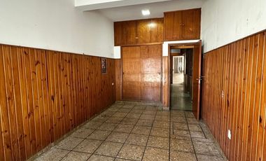 VENTA - CASA - VILLA MADERO - A PASOS DE AVDA. CROVARA