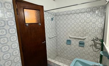 VENTA - CASA - VILLA MADERO - A PASOS DE AVDA. CROVARA
