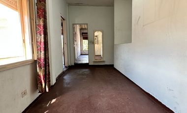 VENTA - CASA - VILLA MADERO - A PASOS DE AVDA. CROVARA