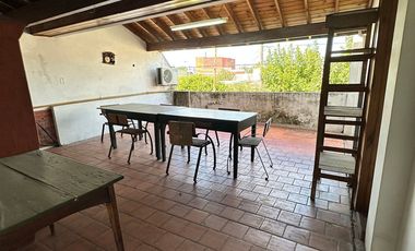 VENTA - CASA - VILLA MADERO - A PASOS DE AVDA. CROVARA