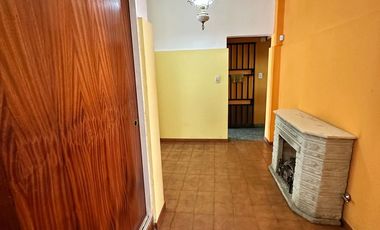VENTA - CASA - VILLA MADERO - A PASOS DE AVDA. CROVARA