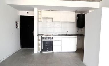 Venta de Departamento semipisos 3 ambientes en Wilde (28887)