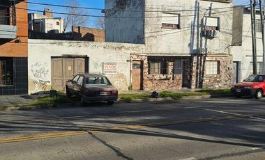 Frente a la UBA, Terreno en Avellaneda