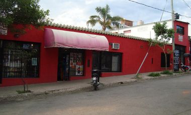 Local - Villa Saldan.
