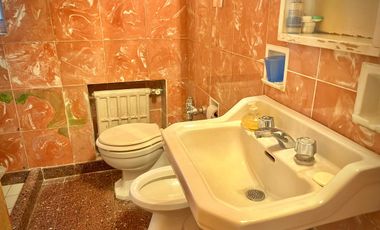 Venta importante  casa   barrio Plaza Mitre .Mar del Plata