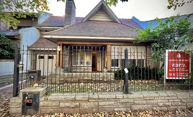 Venta importante  casa   barrio Plaza Mitre .Mar del Plata