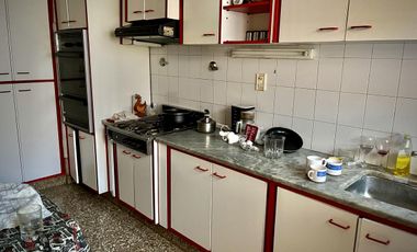 Venta importante  casa   barrio Plaza Mitre .Mar del Plata