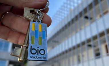 VENTA de Departamento 2 AMBIENTES, Moreno, con balcón, terraza privada, parrilla y cochera