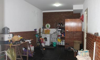Olivos- Excelente ubicación! Zona Quinta presidencial! Dúplex en 3 Plantas!!