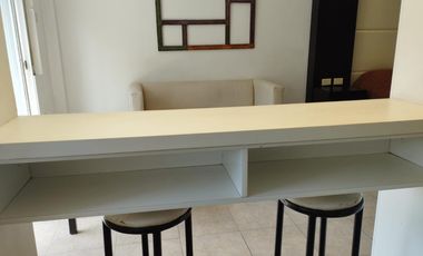 Monoambiente Amplio. Amoblado y equipado - Mucha Luz.