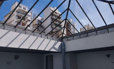 Monoambiente Amplio. Amoblado y equipado - Mucha Luz.