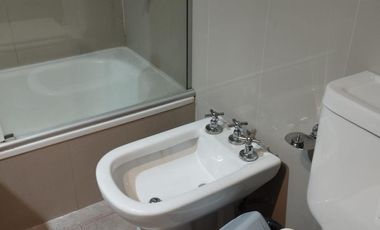 Monoambiente Amplio. Amoblado y equipado - Mucha Luz.