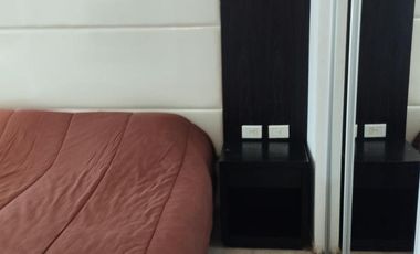 Monoambiente Amplio. Amoblado y equipado - Mucha Luz.
