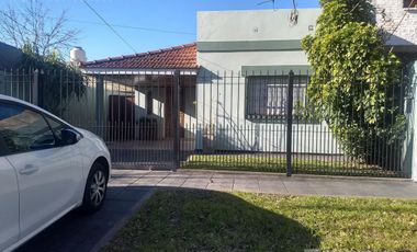 Hermosa Casa en José Mármol